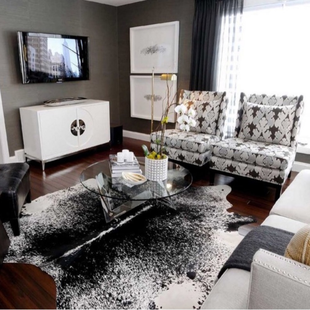 NATURAL cowhide rug